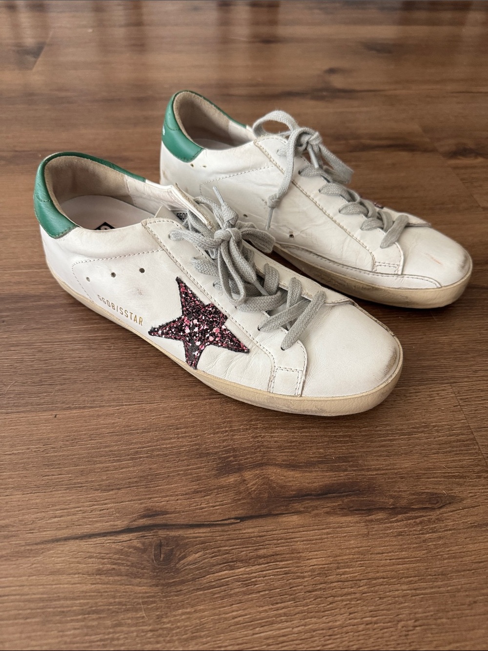 Golden Goose Superstar Sneakers with Glitter Star and Green Heel Tab. Size EU 37
